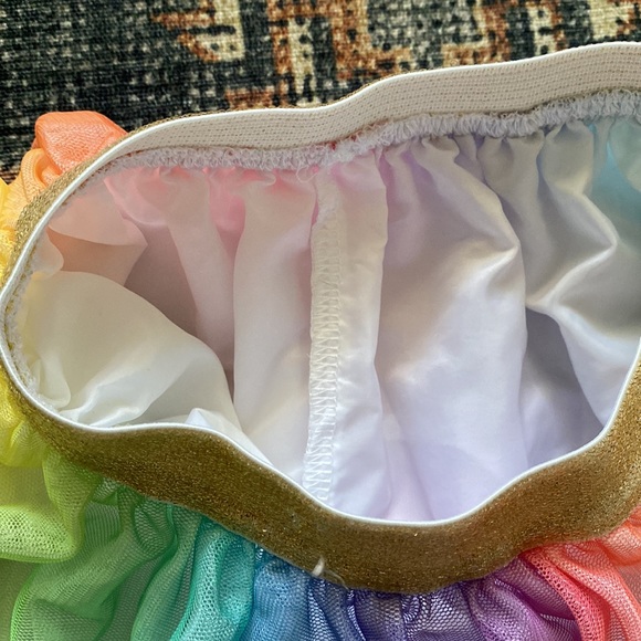 🦄Rainbow Unicorn Outfit - Picture 8 of 9